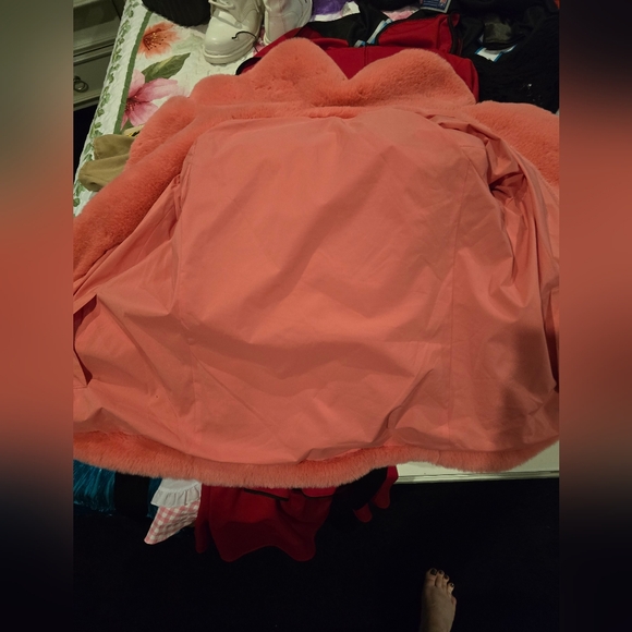 Pink faux fur coat with gold button detail size Medium - Picture 2 of 3